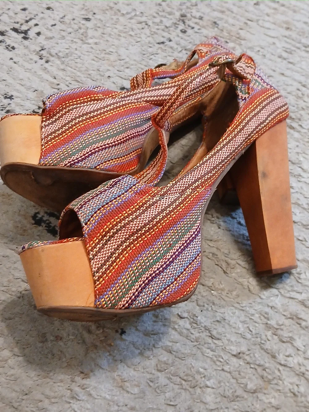Jeffrey Campbell *good some